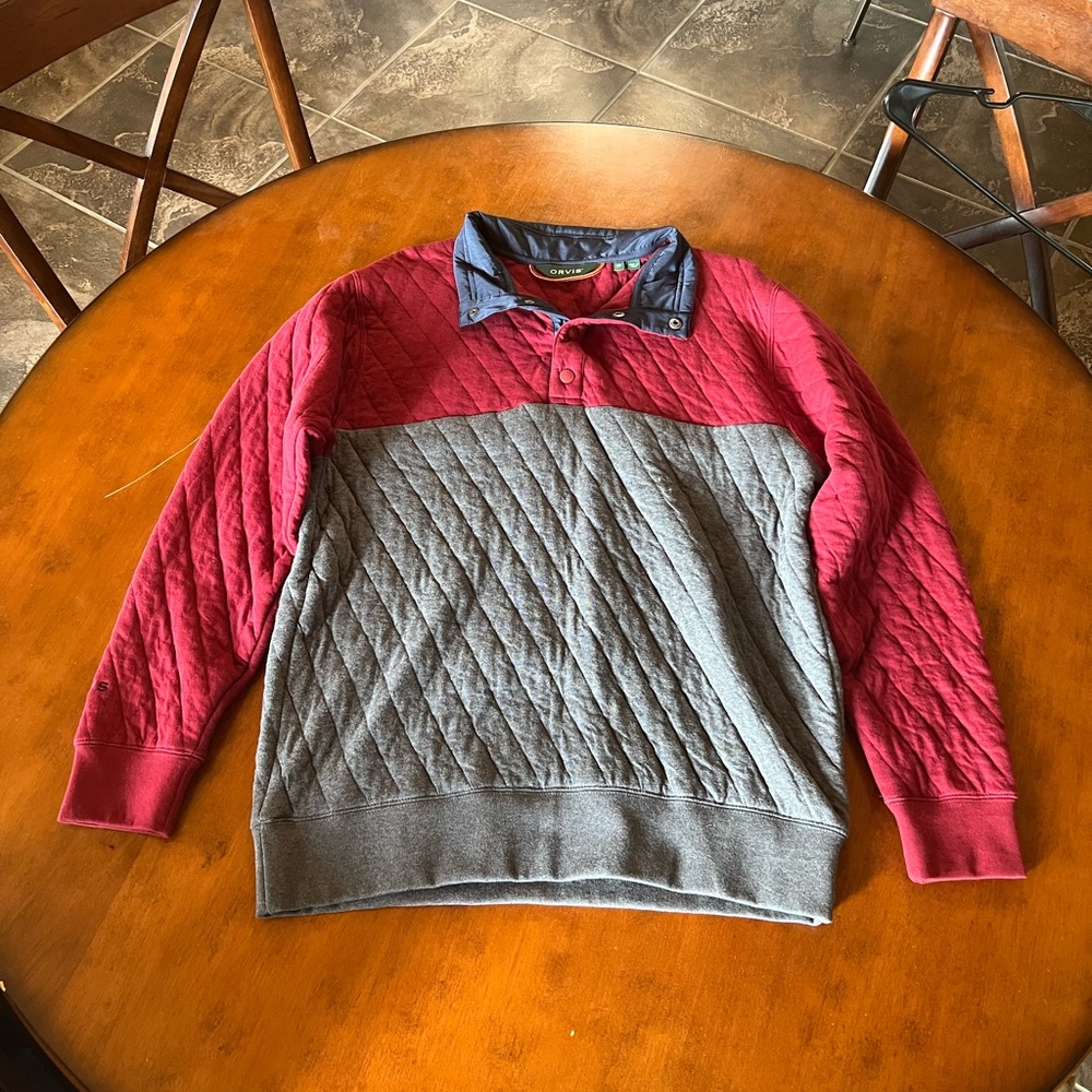 Orvis Red and Gray Crewneck Sweater with Cable Knit Design